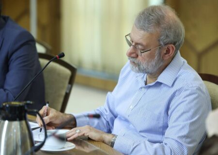 لاریجانی: ایرانیان، میدان‌داری و پیروزی را به خوبی می‌دانند