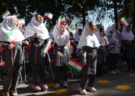 برگزاری جشن شکوفه‌های در سنندج