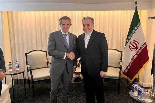 دیدار عراقچی با گروسی در حاشیه مجمع عمومی سازمان ملل