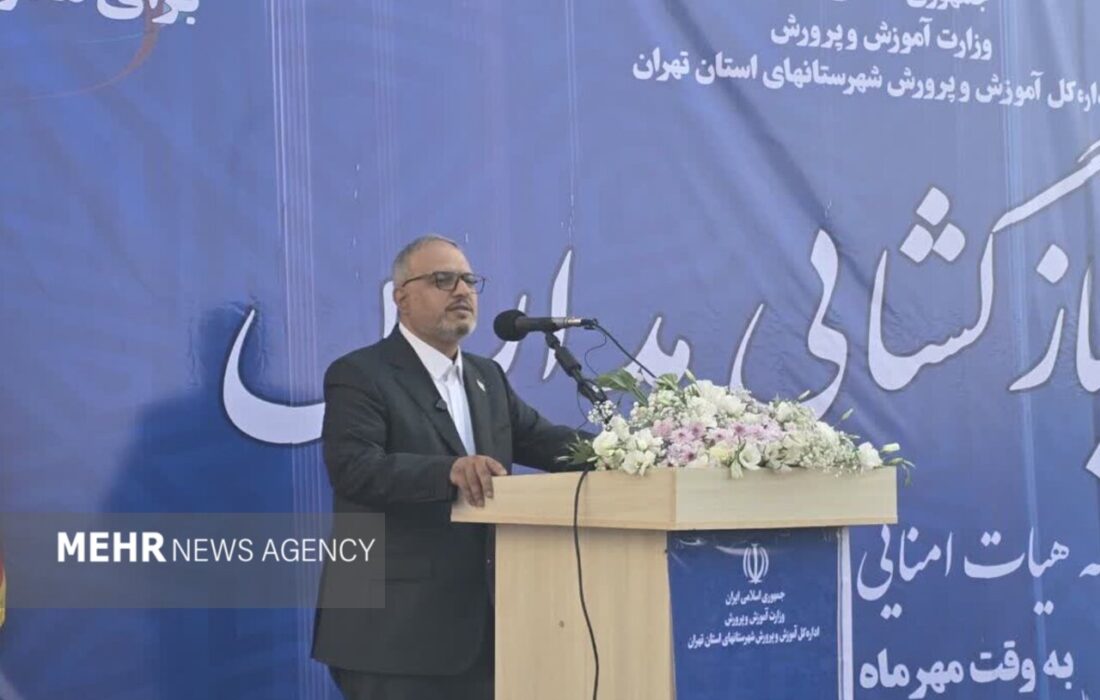 بهارلو: روند تراکم کلاسها در استان تهران در حال توقف است