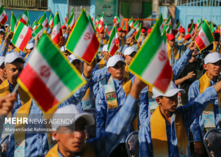 آیین آغاز سال تحصیلی جدید در شیراز