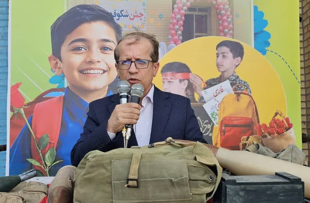 فرماندار دیر: عزت و اقتدار ایران مرهون ایثار شهدا و رزمندگان است