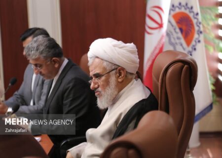 نماینده ولی‌فقیه در هرمزگان:  بندرعباس نیازمند سند چشم‌انداز توسعه است