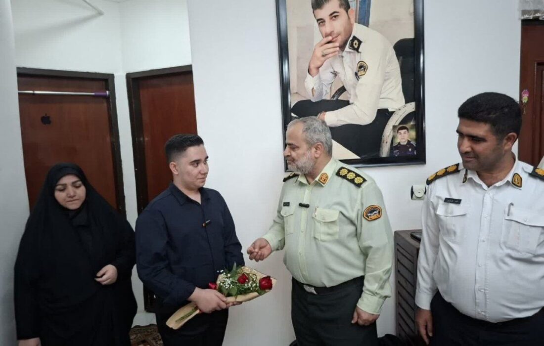 بدرقه فرزند شهید حسینیان تا مدرسه در بهشهر