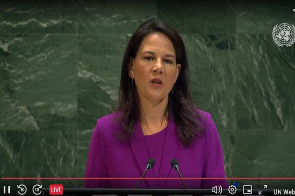 بائربوک: مردم غره شن و ماسه خورده و آب آلوده مینوشند