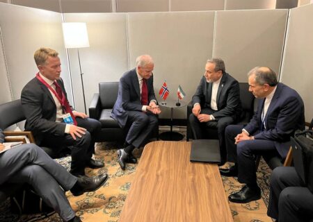 دیدار عراقچی با نخست وزیر نروژ در نیویورک