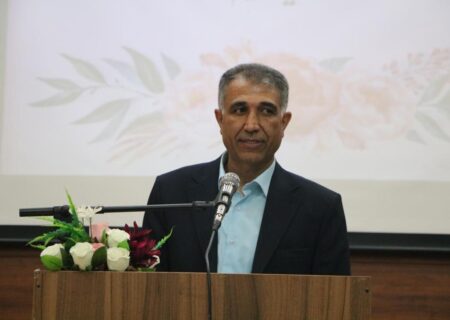 مدیر آموزش و پرورش ناحیه ۴ شیراز: توسعه جامعه از مسیر دانایی می‌گذرد