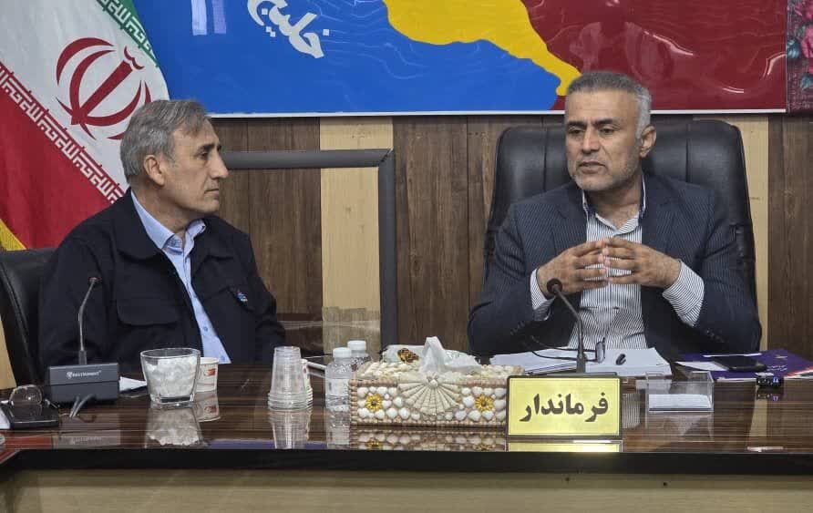 اسفندیاری: صنایع نفت و گاز پروژههای متعددی در گناوه اجرا میکنند