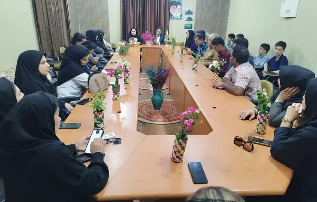 کارگاه توانمندسازی مدیران تشکلهای زیست محیطی گناوه و دیلم برگزار شد