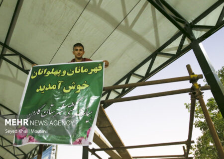 مدال‌آوران ایذه ای در آغوش همشهریان خود