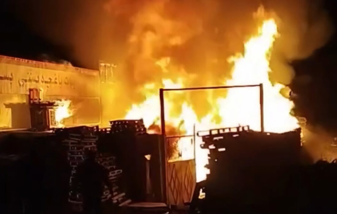 حادثه آتش سوزی در انبار پالت در ایلخچی