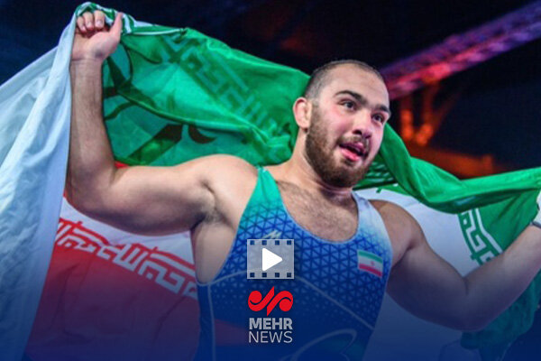 زارع: قول دادم اگر قهرمان شدم، به پرچم شهید احترام نظامی بگذارم