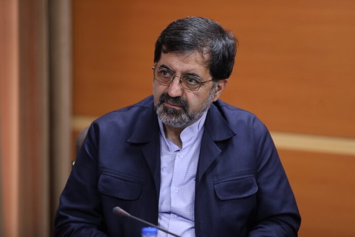 استاندار قم: نیروگاههای خورشیدی محور توسعه پایدار استان خواهند بود