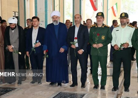 امام جمعه دشتی: دفاع مقدس یادآور ایستادگی ملت ایران است