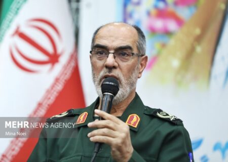 هدف اصلی دشمن، مشوش سازی افکار عمومی جامعه است