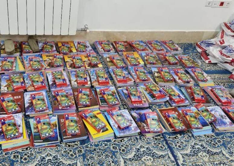 ۸۴۰ بسته نوشت افزار بین دانش آموزان آبپخشی توزیع شد