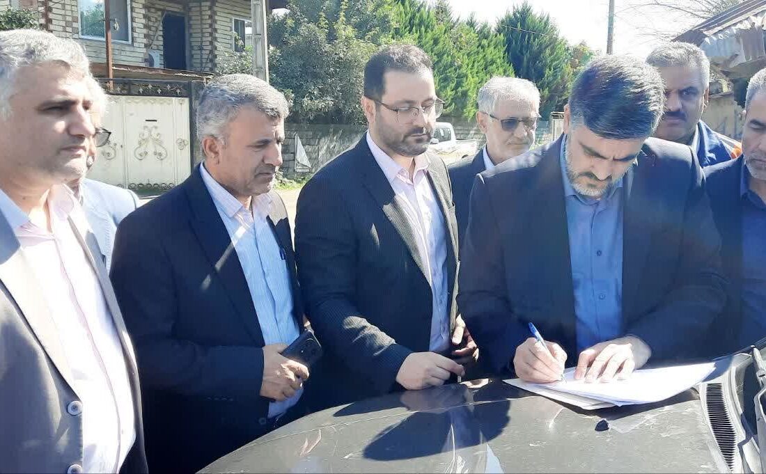 اکبری: معادن در حفظ و نگهداری راه مشارکت کنند