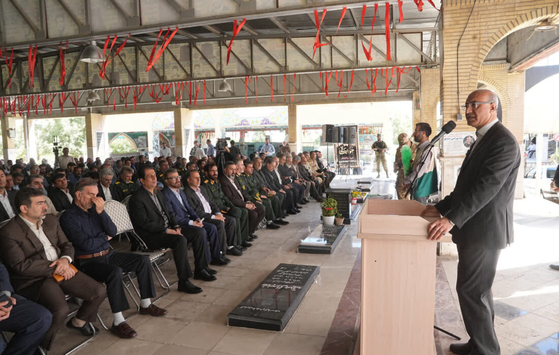 تداوم راه شهیدان، رمز عزت ایران