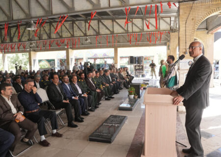 تداوم راه شهیدان، رمز عزت ایران