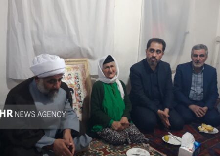 دیدار فرماندار رودبار با مادران سه شهید والامقام در روستای انبوه