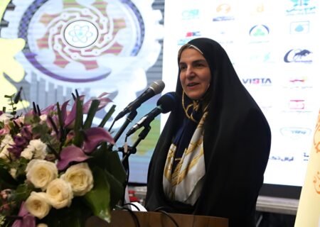 مشاور رئیس‌جمهور: صنعتگران، فرماندهان اقتصادی کشور هستند