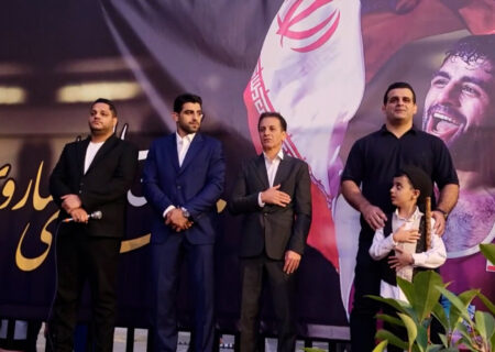 استقبال باشکوه مردم آمل از هادی ساروی قهرمان طلایی کشتی جهان