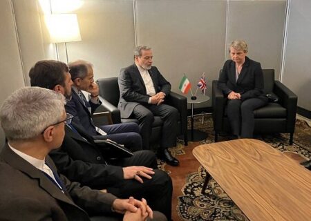 دیدار و گفتگوی وزرای امور خارجه انگلیس و ایران