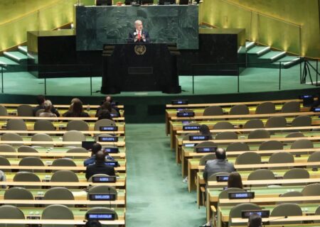 تمسخر ادامه‌دار نتانیاهو؛ دو تصویر فراموش‌نشدنی در سازمان ملل!