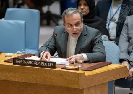 عراقچی: آمریکا به دیپلماسی خیانت کرد اما اروپا آن را خاک کرد