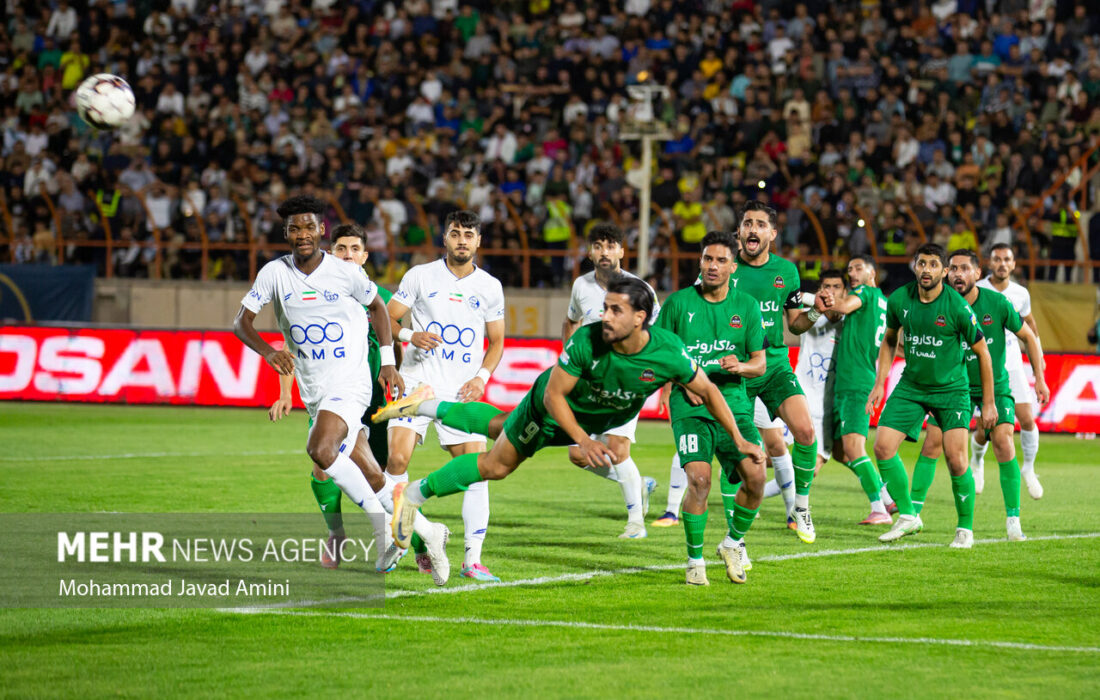 شرفی: استقلال طعم پیروزی را از یاد برده/ دلیل تداوم بازی مهاجم ناکارآمد چیست؟