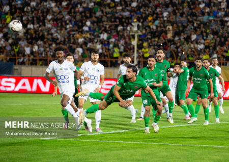 شرفی: استقلال طعم پیروزی را از یاد برده/ دلیل تداوم بازی مهاجم ناکارآمد چیست؟