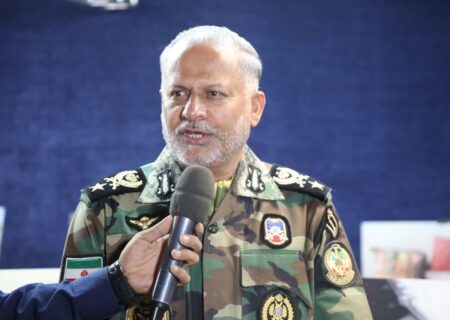 آذریان: وحدت، کلید فتح رزمندگان در دفاع مقدس بود