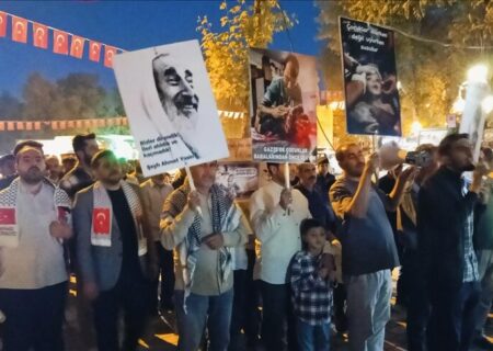 تجمع گسترده مردم ترکیه در حمایت از کاروان صمود