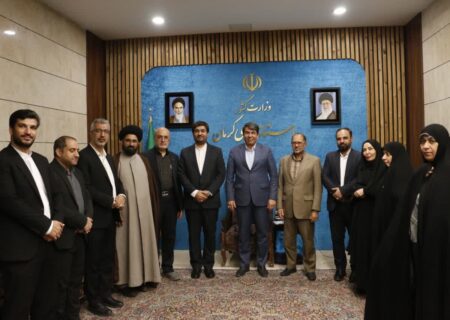 استاندار کرمان: توسعه کرمان را با مشارکت مردم پیش می‌بریم