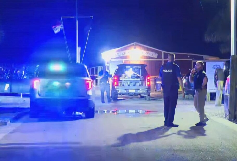 تیراندازی مرگبار در کارولینای شمالی؛ ۱۱ نفر کشته و زخمی شدند