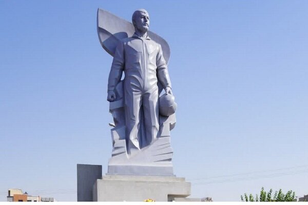 پردهبرداری از تندیس شهیدان حسنپور و لشگری در قزوین