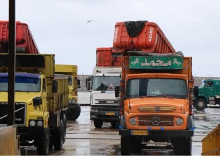 جابه جایی بیش از ۵ میلیون تُن کالا در گیلان به گفته حدادی