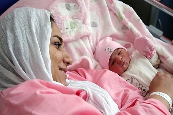 بسته مادرانه؛ راهکار مغفول قانون جوانی جمعیت برای پشتیبانی بیواسطه از مادران