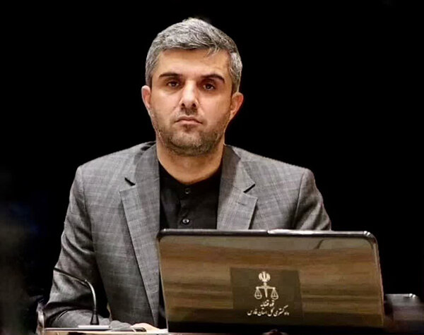 سلطانی‌فر خبر داد: پیگیری جدی گرانفروشی اصناف توسط دادستانی فارس