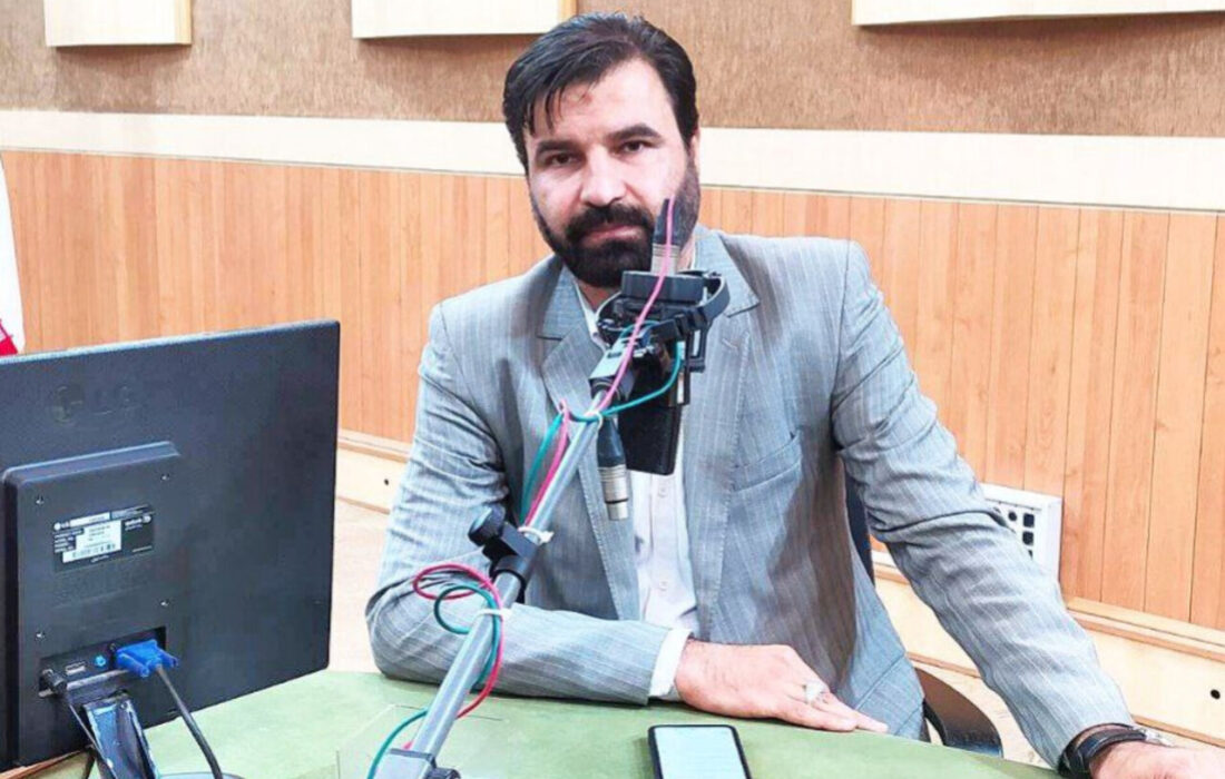 محمودی هشدار داد: کتابهای الکترونیکی تجربه حسی مطالعه را نابود میکنند