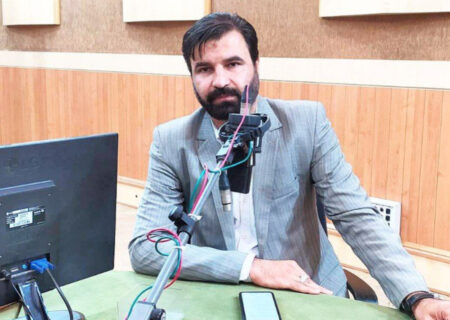 محمودی هشدار داد: کتاب‌های الکترونیکی تجربه حسی مطالعه را نابود می‌کنند