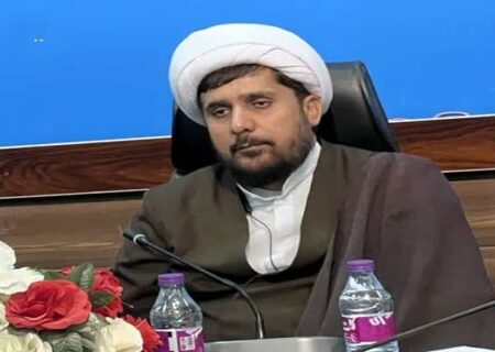 تأکید امام جمعه کهنوج: مدیری که نمی‌تواند خدمت کند، کنار بکشد