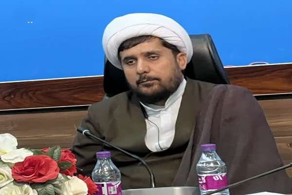 تأکید امام جمعه کهنوج: مدیری که نمیتواند خدمت کند، کنار بکشد
