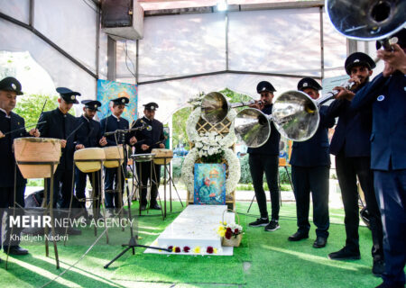 گرامیداشت چهلمین روز درگذشت استاد فرشچیان، نگارگر نامدار ایران در اصفهان