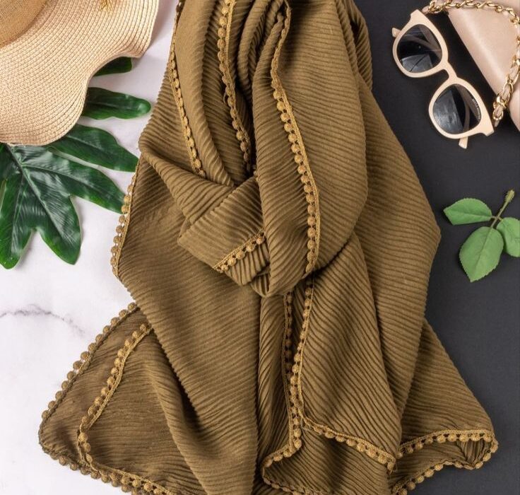 راهنمای جامع خرید و استایل شال نخی: انتخابی راحت و شیک برای هر فصل 🌿