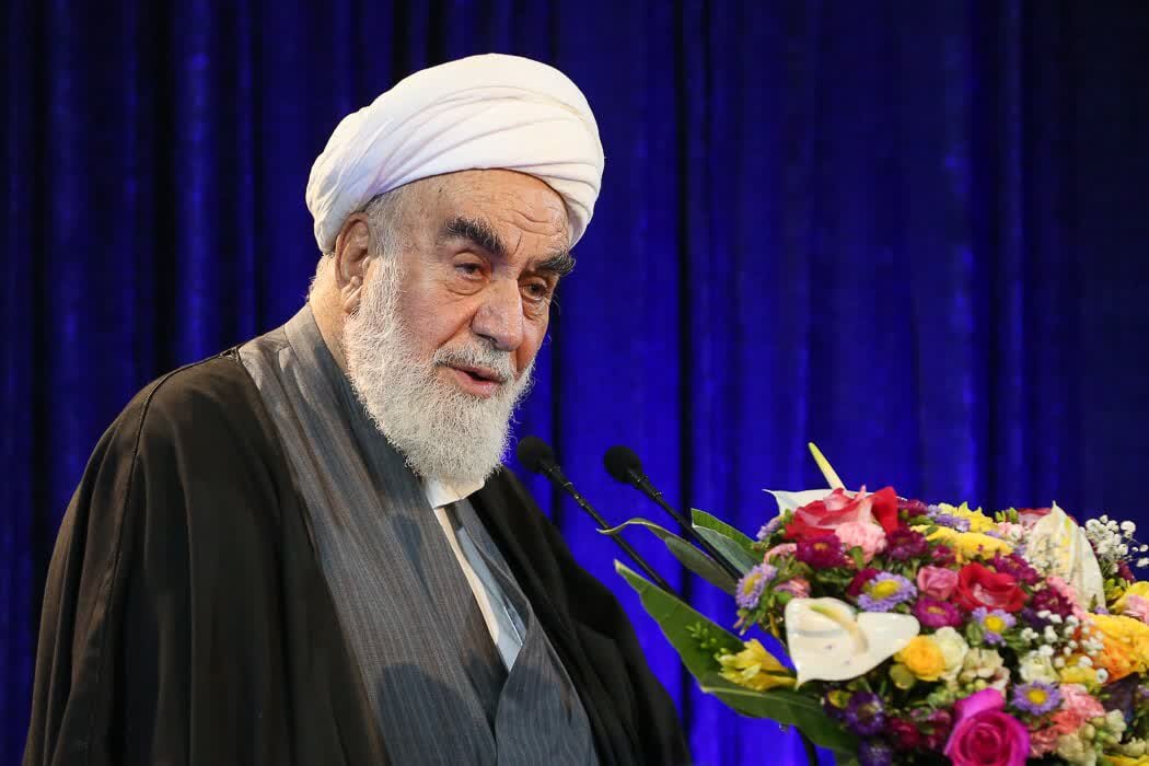 رئیس دفتر رهبر انقلاب: سفر پربرکت پزشکیان به نیویورک رقم خورد/ هرگز در برابر زور سر خم نمیکنیم