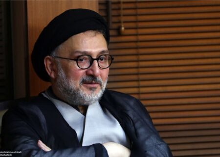 ابطحی: ایران روزهای سختی را پشت سر می‌گذراند/ عزت و رفاه مردم ایران با دوبال متوازن «دیپلماسی» و «میدان» گره خورده است