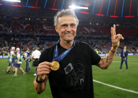 لوئیس انریکه بهترین سرمربی سال ۲۰۲۵