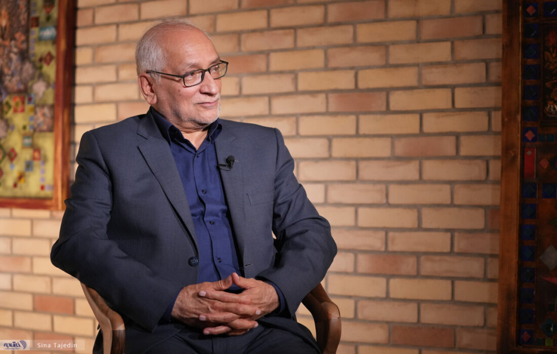 مرعشی: با شعارهای لیبرالی نمی‌شود مردم را به خیابان برد/ پدافند شرقی در مقابل آفند آمریکایی کم می‌آورد/ مراقب باشیم تا جنگ دیگری رخ ندهد