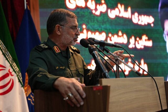 سخنگوی سپاه: تهاجم دشمن غافلگیرکننده بود اما نیروهای مسلح ایران به دلیل آمادگی کامل دچار فروپاشی نشد/ دشمن اعتراضهای مردم را ظرفیت شورش تلقی کرد